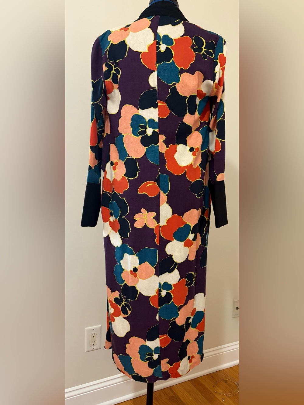 Floral Kimono Style Duster/Jacket with Contrast Trim BCBGeneration - Picture 5 of 10